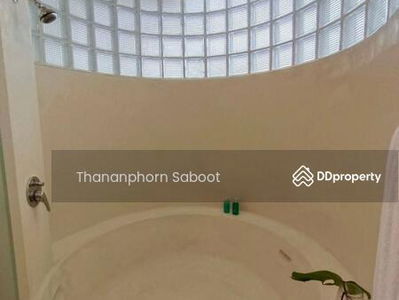 Ekamai Gardens, Bangkok, Thailand Ekamai Gardens, Bangkok, Thailand