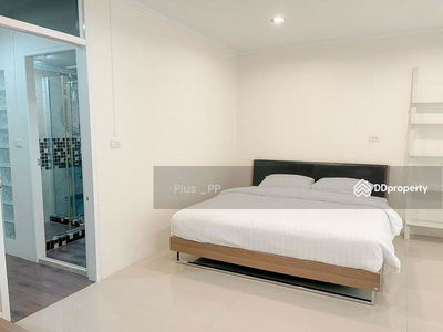 Saranjai Mansion, Bangkok, Thailand Saranjai Mansion, Bangkok, Thailand