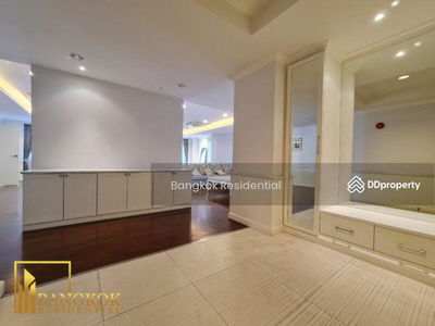 D.S. Tower 1 Sukhumvit 33, Bangkok, Thailand D.S. Tower 1 Sukhumvit 33, Bangkok, Thailand