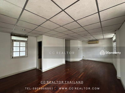 House For Rent Soi Yennakart 1, Bangkok, Thailand House For Rent Soi Yennakart 1, Bangkok, Thailand