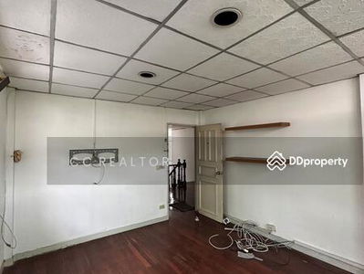 House For Rent Soi Yennakart 1, Bangkok, Thailand House For Rent Soi Yennakart 1, Bangkok, Thailand