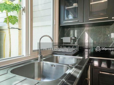 Gehäuse In Kathu, Thailand Gehäuse In Kathu, Thailand