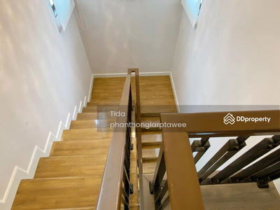 Bangkok Boulevard Rama 9, Bangkok, Thailand Bangkok Boulevard Rama 9, Bangkok, Thailand