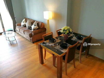 Park Origin Phrom Phong, Bangkok, Thailand Park Origin Phrom Phong, Bangkok, Thailand