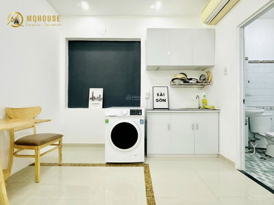 Nguyen Kiem Street, Vietnam Nguyen Kiem Street, Vietnam