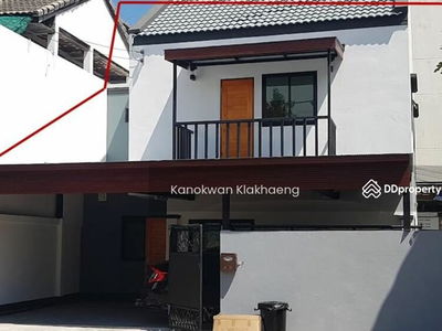 Minimal Detached House in Sukhumvit50 BTS Onnut(GH-850), Bangkok, Thailand Minimal Detached House in Sukhumvit50 BTS Onnut(GH-850), Bangkok, Thailand