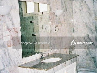 4 Bedroom House in Sukhumvit 71, Bangkok, Thailand 4 Bedroom House in Sukhumvit 71, Bangkok, Thailand