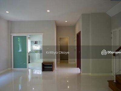 10260, Bangkok, Thailand 10260, Bangkok, Thailand