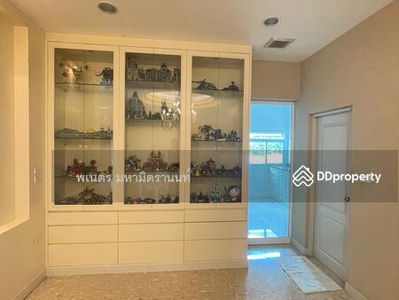 Grand Bangkok Boulevard Rama 9-Srinagarindra, Bangkok, Thailand Grand Bangkok Boulevard Rama 9-Srinagarindra, Bangkok, Thailand