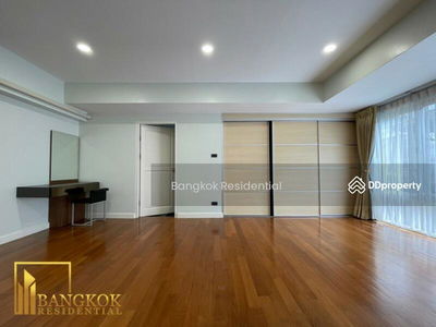 House in Compound, Bangkok, Thailand House in Compound, Bangkok, Thailand