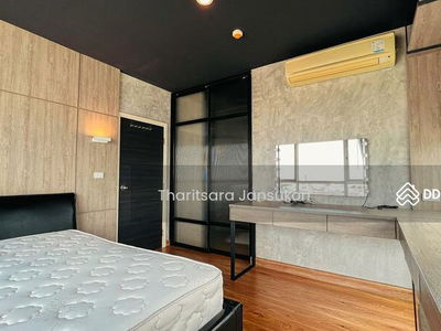 HIVE Taksin, Bangkok, Thailand HIVE Taksin, Bangkok, Thailand