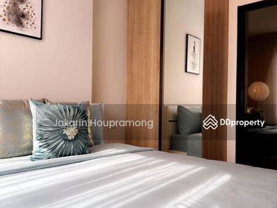 Chewathai Pinklao, Bangkok, Thailand Chewathai Pinklao, Bangkok, Thailand