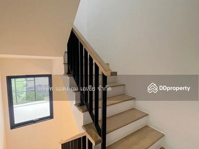 3 Bedrooms Townhouse for rent and sale in Sathorn, Bangkok 34102, Bangkok, Thailand 3 Bedrooms Townhouse for rent and sale in Sathorn, Bangkok 34102, Bangkok, Thailand