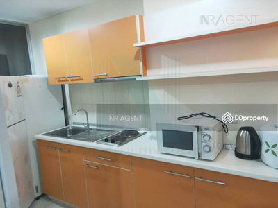 Life @ Sukhumvit 65, Bangkok, Thailand Life @ Sukhumvit 65, Bangkok, Thailand