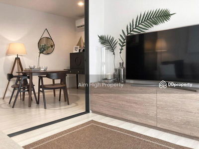 Life Sukhumvit 48, Bangkok, Thailand Life Sukhumvit 48, Bangkok, Thailand