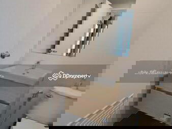 Metro Sky Prachachuen, Bangkok, Thailand Metro Sky Prachachuen, Bangkok, Thailand