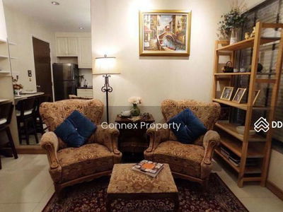 Ivy River, Bangkok, Thailand Ivy River, Bangkok, Thailand