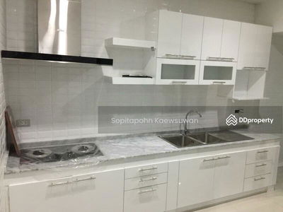 10110, Bangkok, Thailand 10110, Bangkok, Thailand