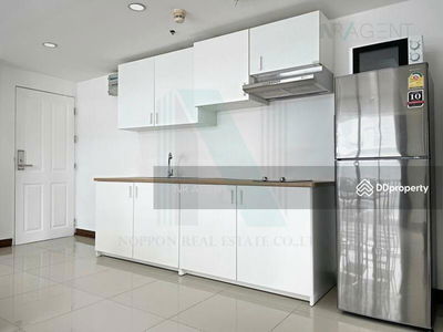 Waterford Sukhumvit 50 condominium, Bangkok, Thailand Waterford Sukhumvit 50 condominium, Bangkok, Thailand