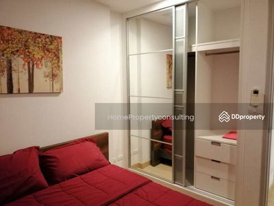 Thru Thonglor, Bangkok, Thailand Thru Thonglor, Bangkok, Thailand