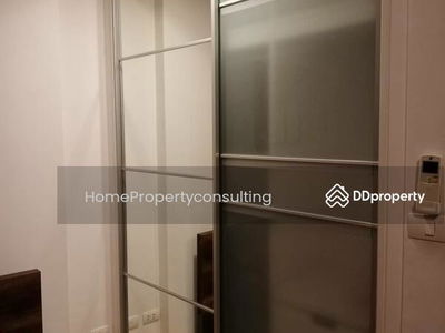 Thru Thonglor, Bangkok, Thailand Thru Thonglor, Bangkok, Thailand