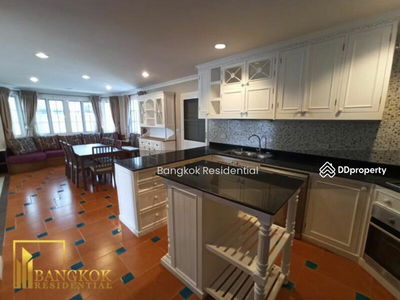 House in Compound, Samut Prakan, Thailand House in Compound, Samut Prakan, Thailand