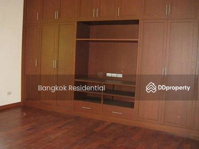4 Bedroom House in Soi Soonvijai, Bangkok, Thailand 4 Bedroom House in Soi Soonvijai, Bangkok, Thailand