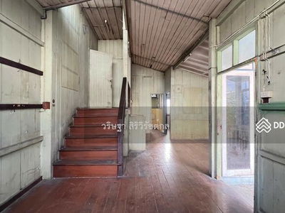 For rent: Land with buildings. Soi Aree Samphan 7, area 155 sq m., excellent location, Bangkok, Thailand For rent: Land with buildings. Soi Aree Samphan 7, area 155 sq m., excellent location, Bangkok, Thailand