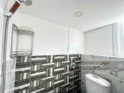 Lam Van Ben Street, Vietnam Lam Van Ben Street, Vietnam