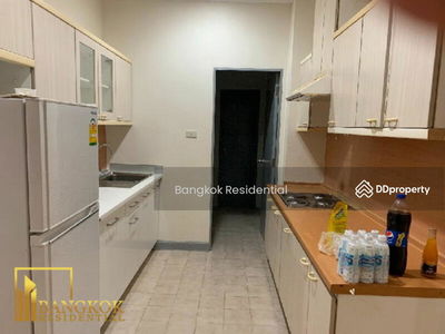 The Waterford Diamond Tower Sukhumvit, Bangkok, Thailand The Waterford Diamond Tower Sukhumvit, Bangkok, Thailand