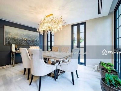 Quarter 31, Bangkok, Thailand Quarter 31, Bangkok, Thailand