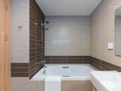 River Gate, Vietnam River Gate, Vietnam