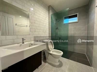 Magnoly Village, Sriracha, Chonburi, Chon Buri, Thailand Magnoly Village, Sriracha, Chonburi, Chon Buri, Thailand