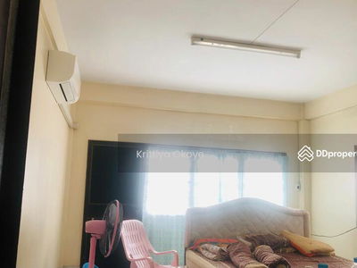 Phruek Sachat Village, Bangkok, Thailand Phruek Sachat Village, Bangkok, Thailand