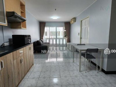 Commonwealth Pinklao, Bangkok, Thailand Commonwealth Pinklao, Bangkok, Thailand