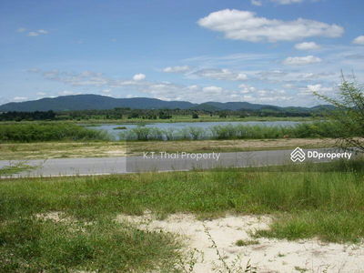 The WaterFront Nong Kho – Sriracha, Chon Buri, Thailand The WaterFront Nong Kho – Sriracha, Chon Buri, Thailand