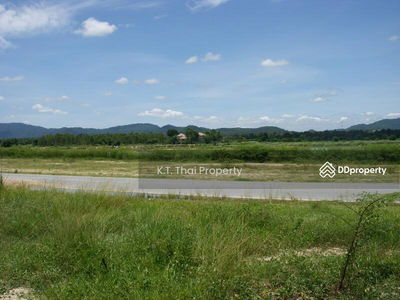 The WaterFront Nong Kho – Sriracha, Chon Buri, Thailand The WaterFront Nong Kho – Sriracha, Chon Buri, Thailand