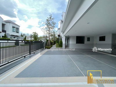 Nantawan Rama 9 New Krungthepkreetha, Bangkok, Thailand Nantawan Rama 9 New Krungthepkreetha, Bangkok, Thailand