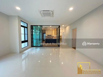 Nantawan Rama 9 New Krungthepkreetha, Bangkok, Thailand Nantawan Rama 9 New Krungthepkreetha, Bangkok, Thailand