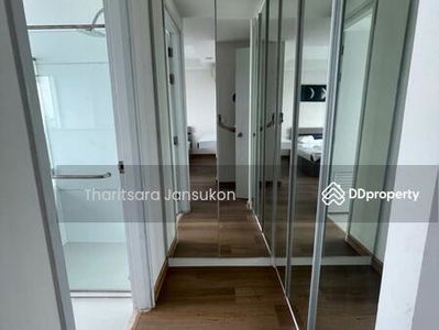 Thru Thonglor, Bangkok, Thailand Thru Thonglor, Bangkok, Thailand