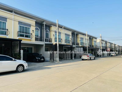 The Verona Village Krungthepkrita-Rama 9, Bangkok, Thailand The Verona Village Krungthepkrita-Rama 9, Bangkok, Thailand