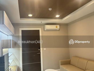 The Metropolis Samrong Interchange, Samut Prakan, Thailand The Metropolis Samrong Interchange, Samut Prakan, Thailand