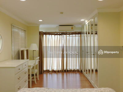 Lumpini Suite Sukhumvit 41, Bangkok, Thailand Lumpini Suite Sukhumvit 41, Bangkok, Thailand