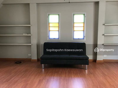 10110, Bangkok, Thailand 10110, Bangkok, Thailand