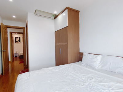 Tran Bach Dang Street, Vietnam  Tran Bach Dang Street, Vietnam