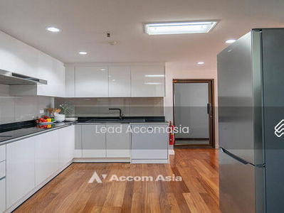 3 Bedrooms Apartment for Rent in Sukhumvit, Bangkok near BTS Asok - MRT Sukhumvit at Warm Family, Bangkok, Thailand 3 Bedrooms Apartment for Rent in Sukhumvit, Bangkok near BTS Asok - MRT Sukhumvit at Warm Family, Bangkok, Thailand