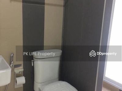 Gehäuse In Kathu, Thailand Gehäuse In Kathu, Thailand