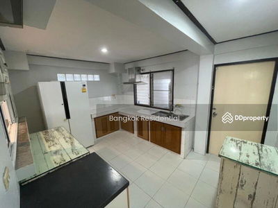 Detached House, Bangkok, Thailand Detached House, Bangkok, Thailand