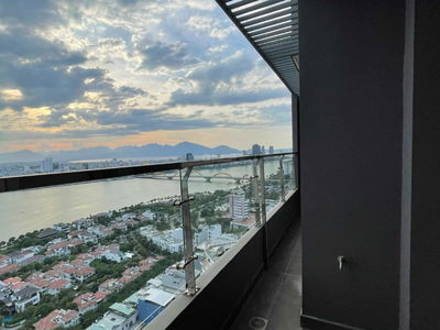 The Monarchy, Vietnam The Monarchy, Vietnam