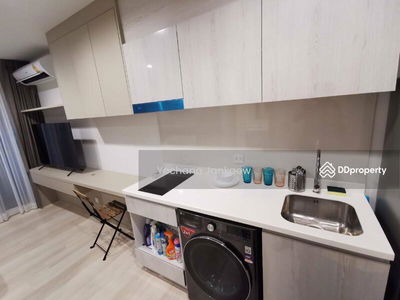 Life One Wireless, Bangkok, Thailand Life One Wireless, Bangkok, Thailand